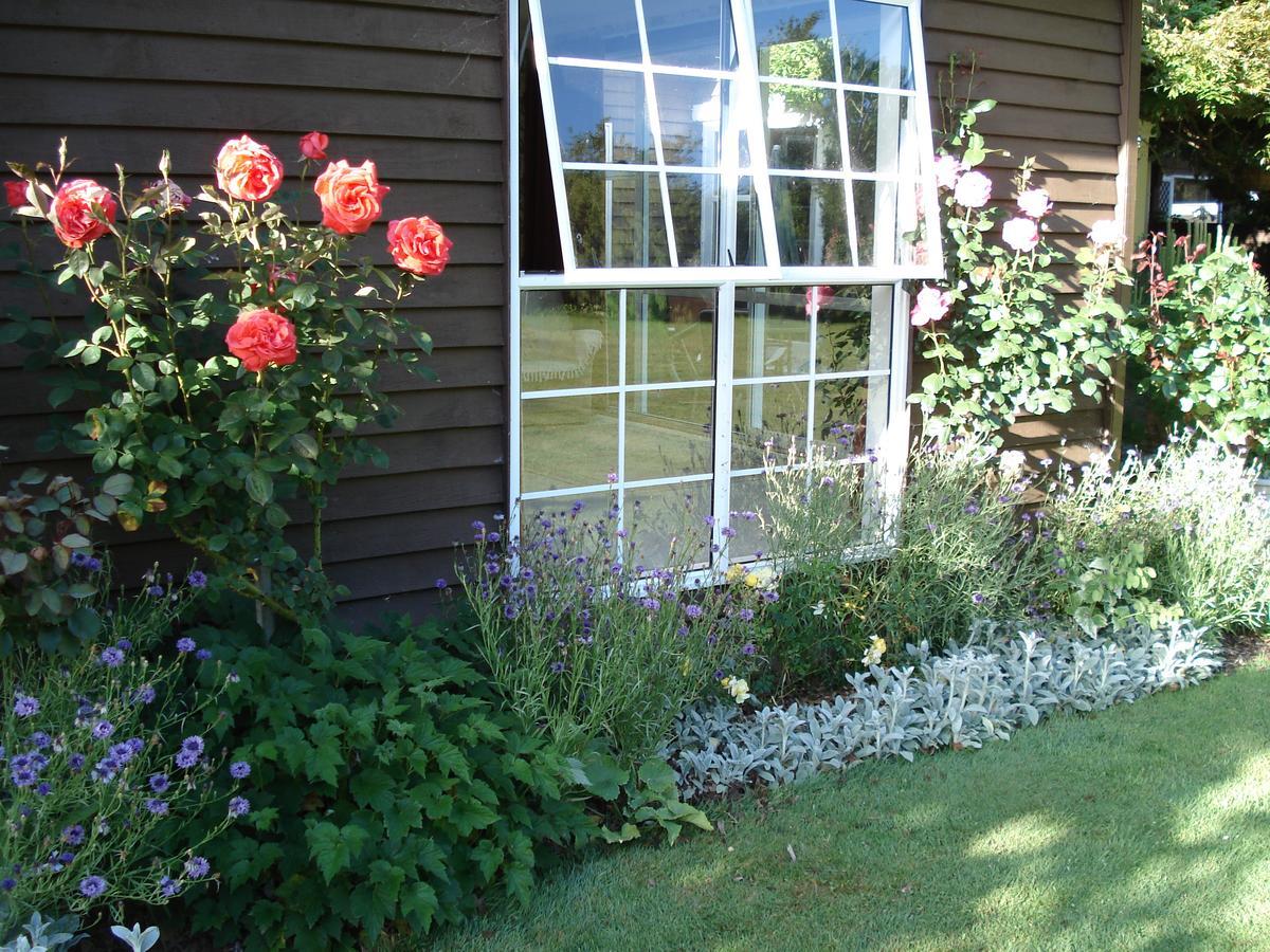 Tranquility Homestay Bed & Breakfast Upper Hutt Exterior foto